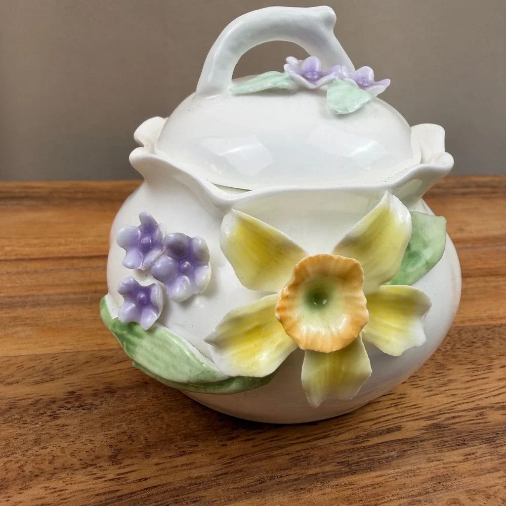 Daffodil Philippines Fine Bone China Creamer & Sugar Set 3D Floral White Yellow
